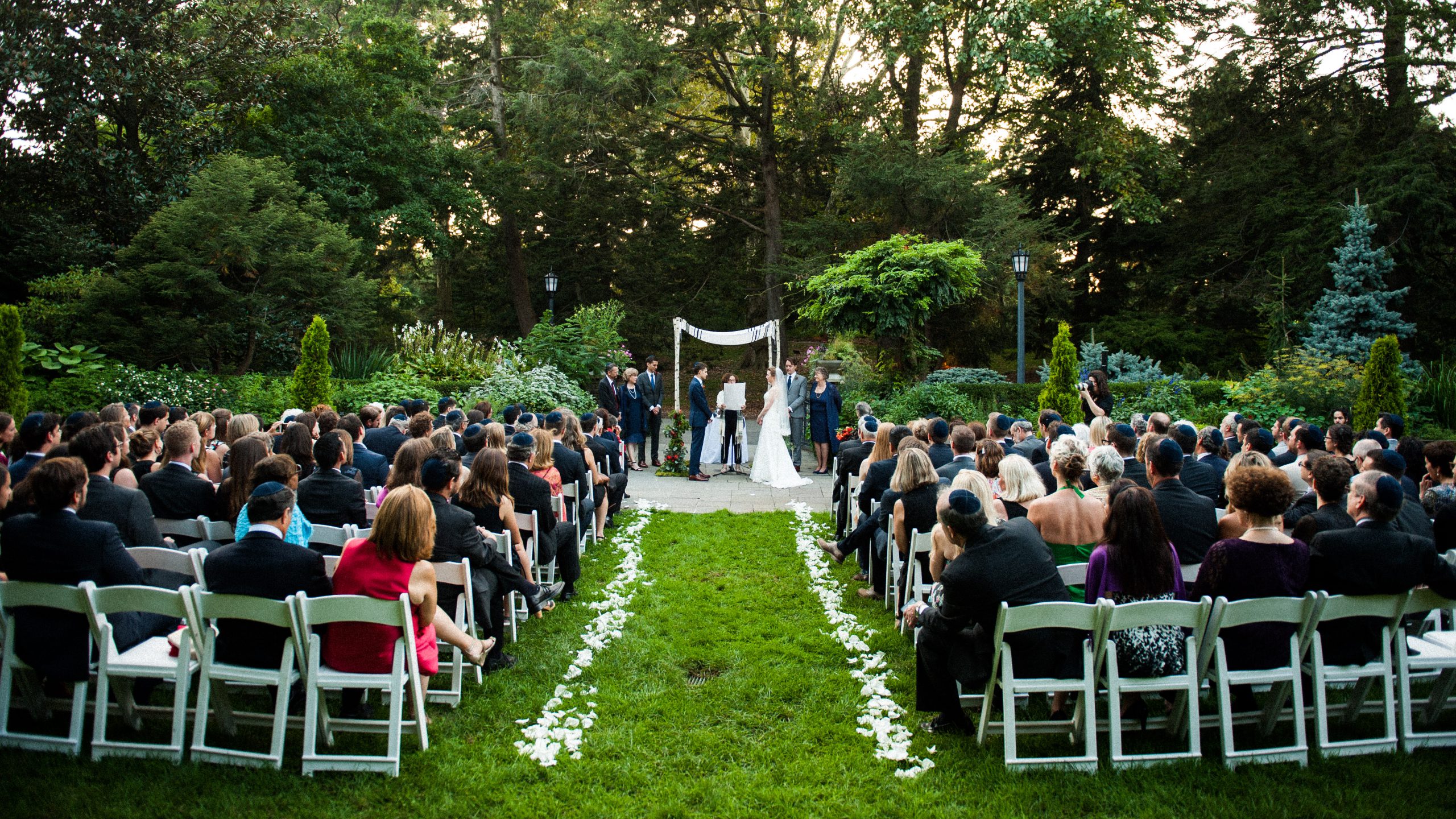 Brooklyn Botanic Garden Weddings • New York • Lauren Slusher Photography 7799